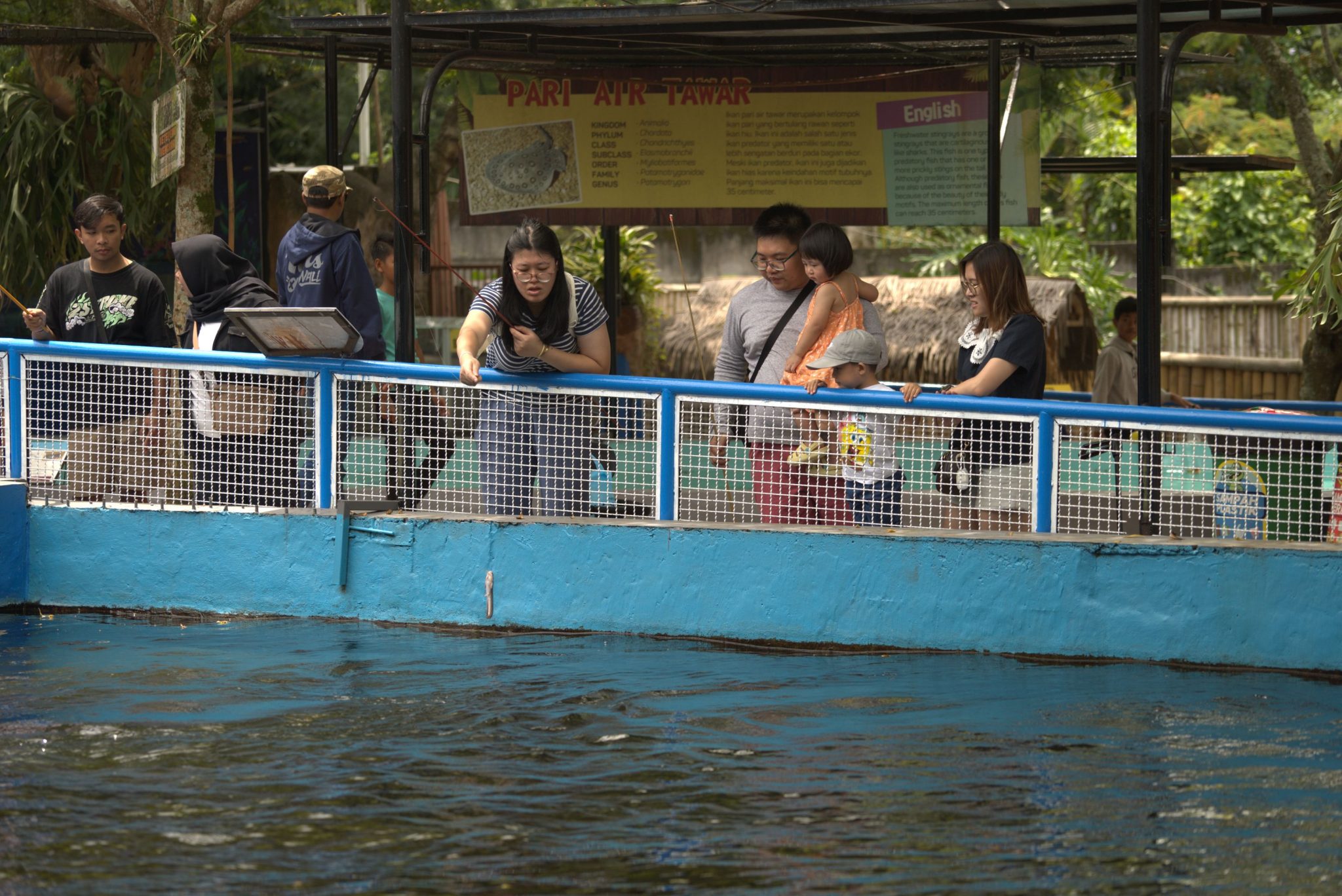 Pengunjung Memadati Batu Ekonomis Park Hari Ini