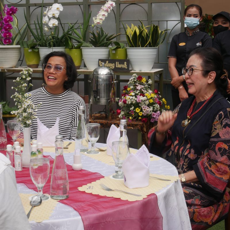 Ngobrol Santai Dengan Ibu Sri Mulyani