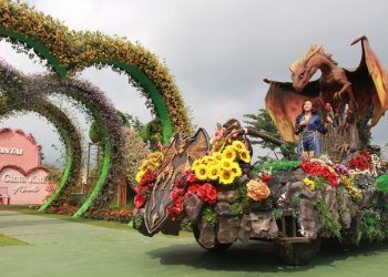 Parade Bunga Batu Love Garden