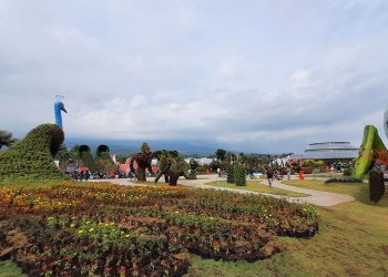 Batu Love Garden, Wisata Terbaru Dengan 600 Jenis Bunga