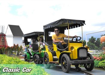 Classic Car Baloga Jawa Timur Park