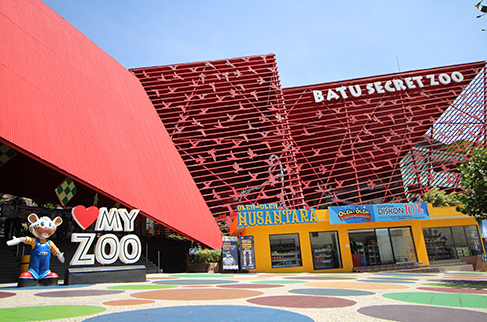 Entrance Secret Zoo Jawa Timur Park