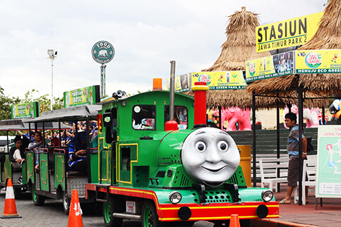 Shuttle Car Batu Secret Zoo Jawa Timur Park