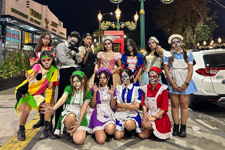 Ratusan Peserta Siap Menyambut Jatim Park Halloween Season