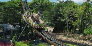 Raptor Spinner Dino Park