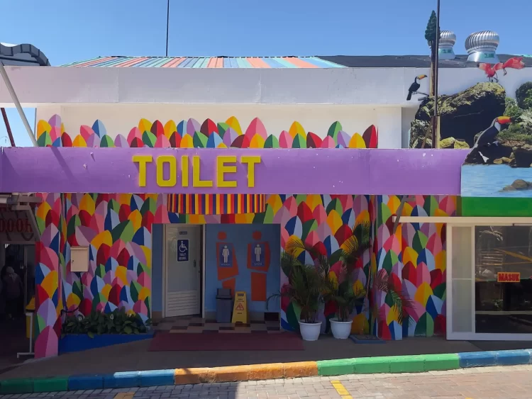 Toilet Drive Thru Park