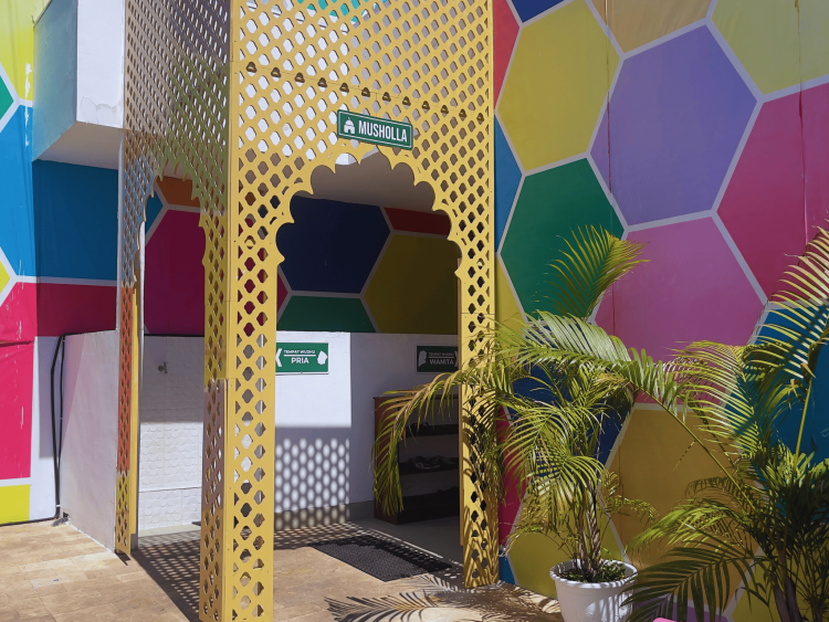 Mushola Drive Thru Park (1)