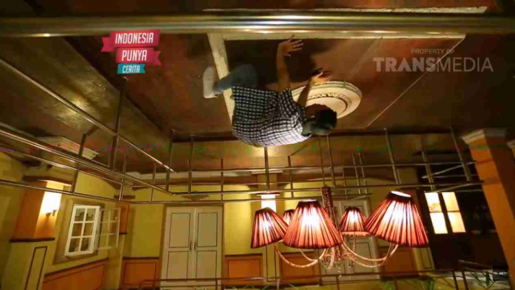 Cerita Indonesia Rumah Terbalik Yang Unik Di Eco Green Park