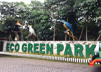 Entrance Eco Green Park Jawa Timur Park