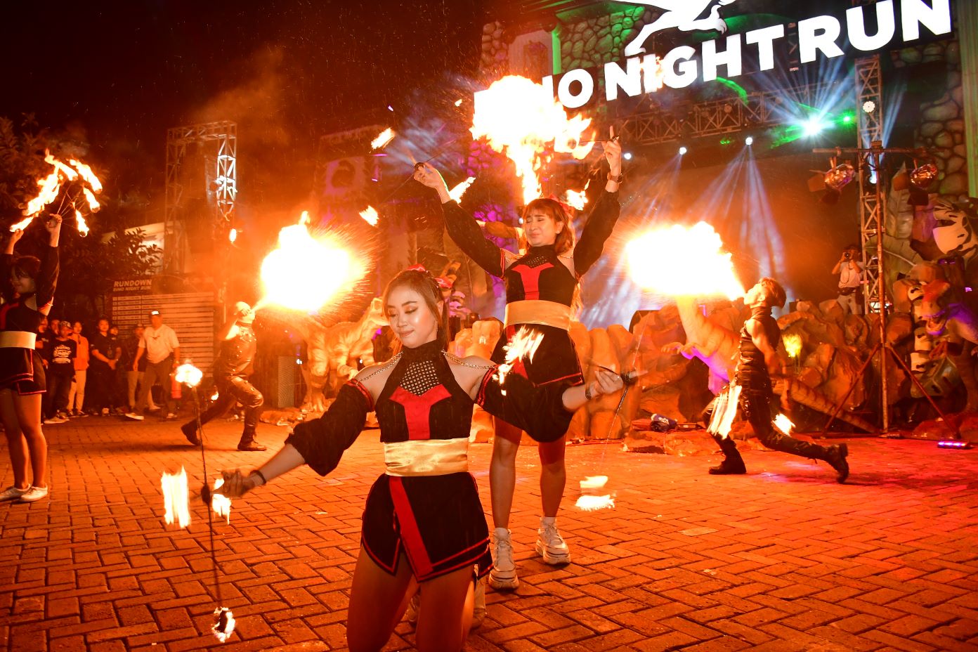 Fire Dance Dino Night Run 2023 2