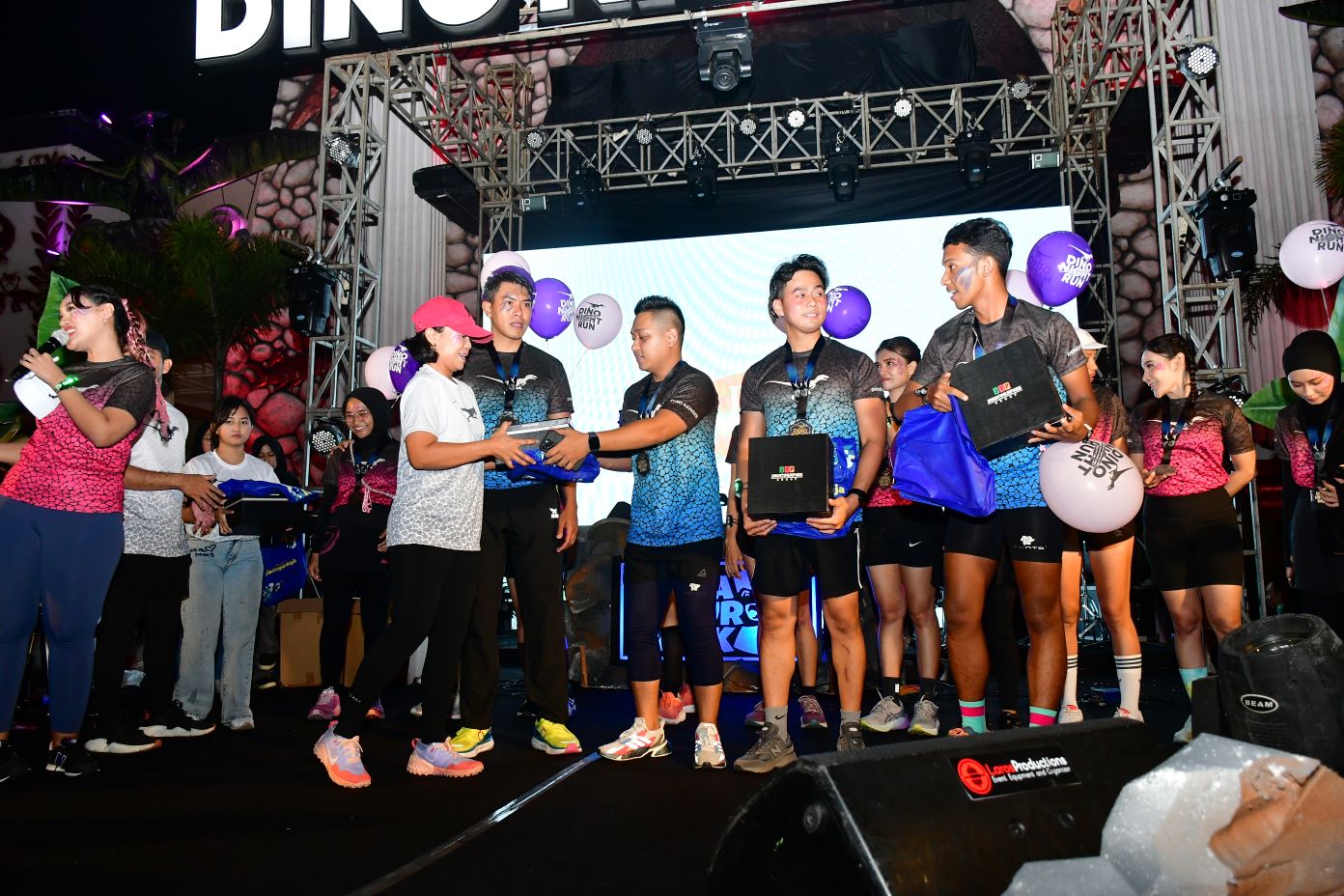 Pembagian Doorprize Dino Night Run 2023 2