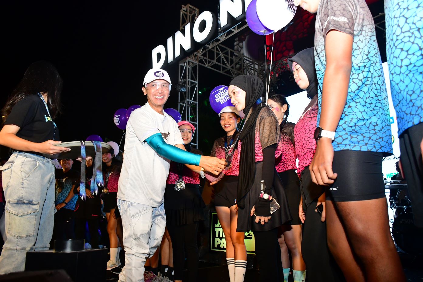 Pembagian Doorprize Dino Night Run 2023 4
