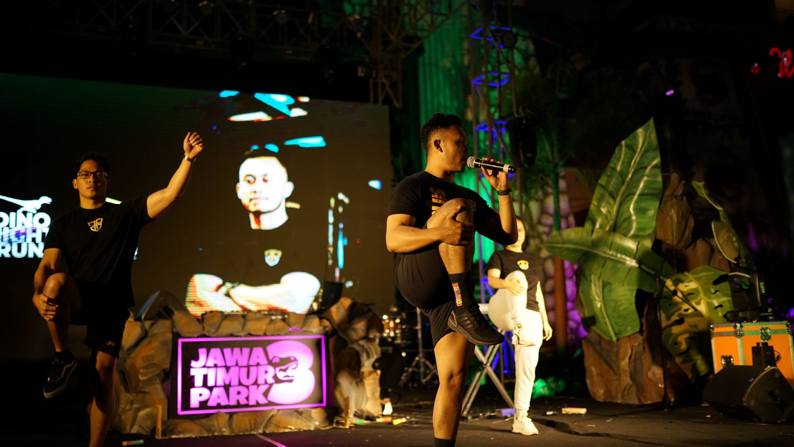 Warmup Dino Night Run By Fitness Plus Dinoyo 3