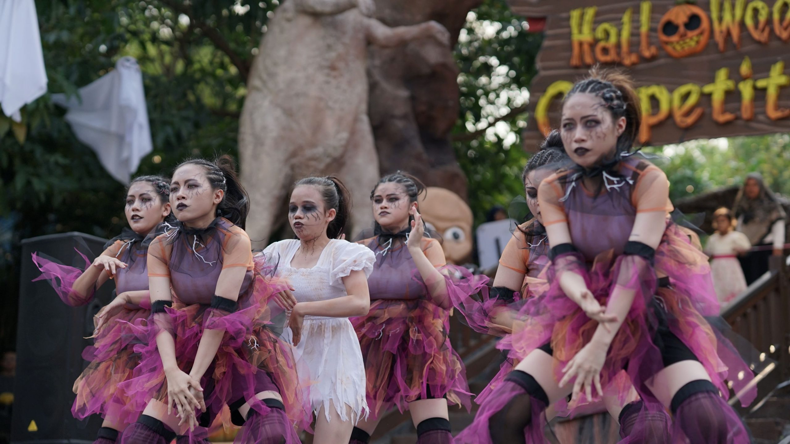 Jatim Park Halloween Dance Performance 2023 1