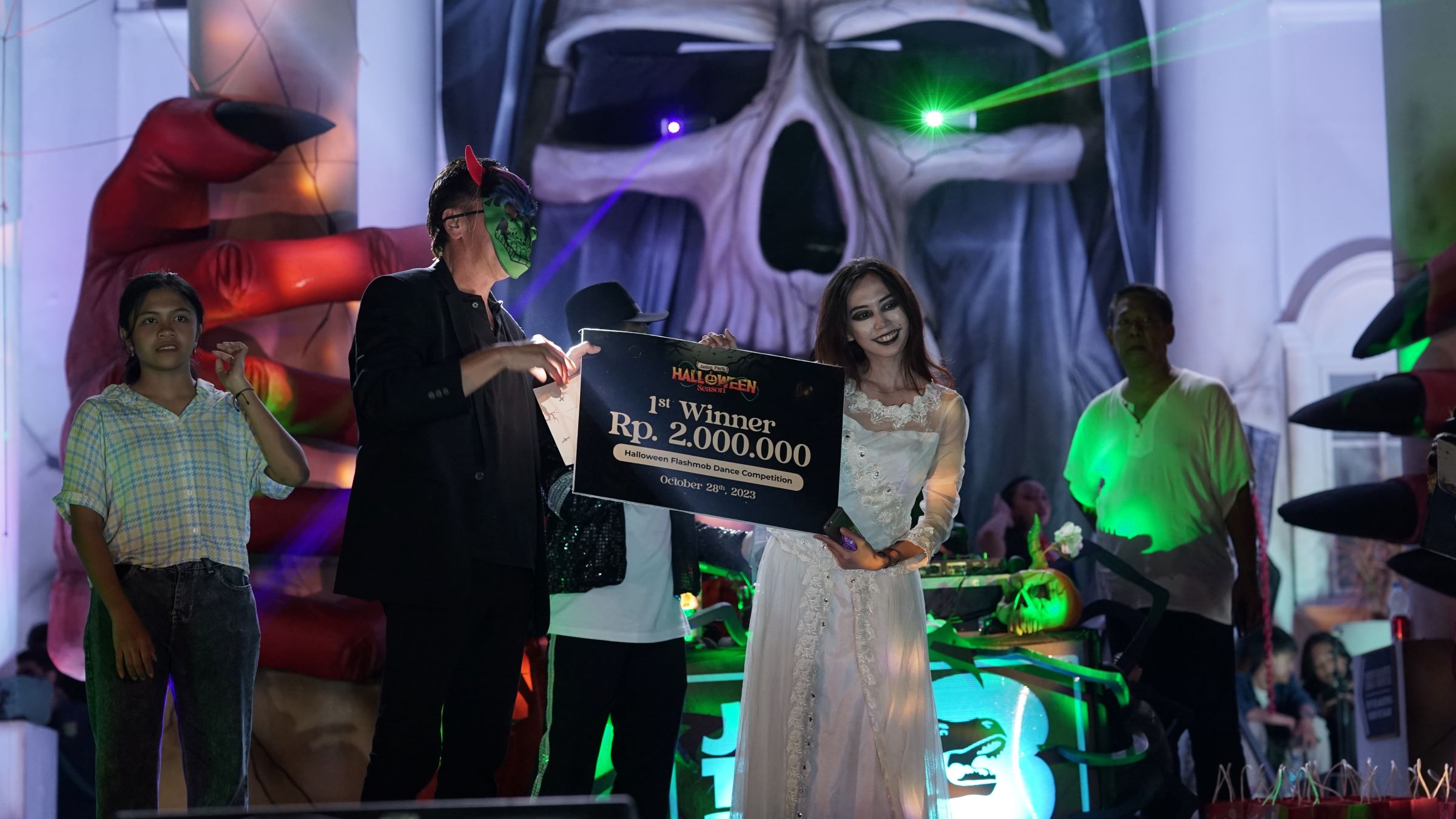 Jatim Park Halloween Pembagian Doorprize 2023 1