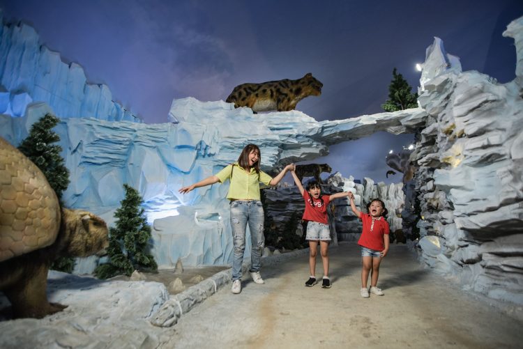 Ice Age - Dino Park - Jawa Timur Park 3