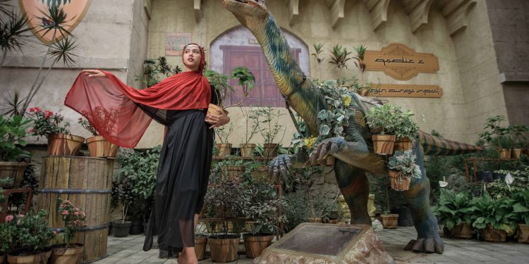 Rasakan sensasi Life with Dino di Dino Park Jatimpark 3