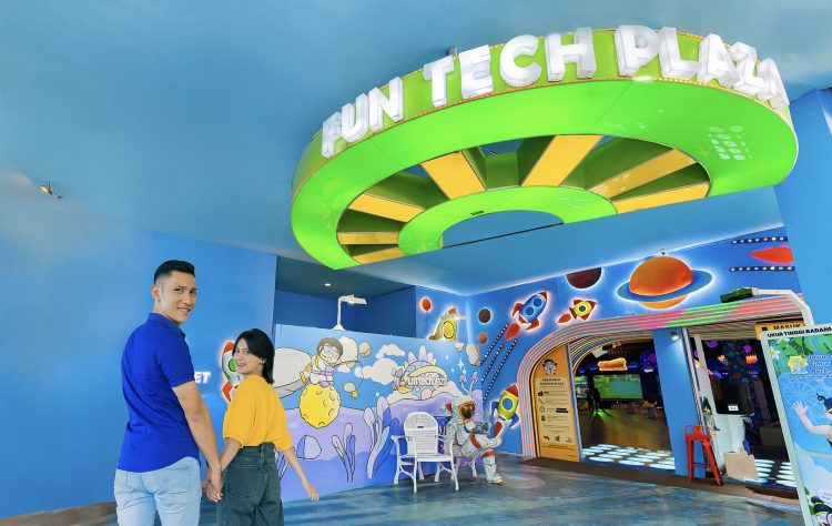 Fun Tech Plaza Adalah Theme Park Indoor Futuristik Dengan Wahana Teknologi Interaktif