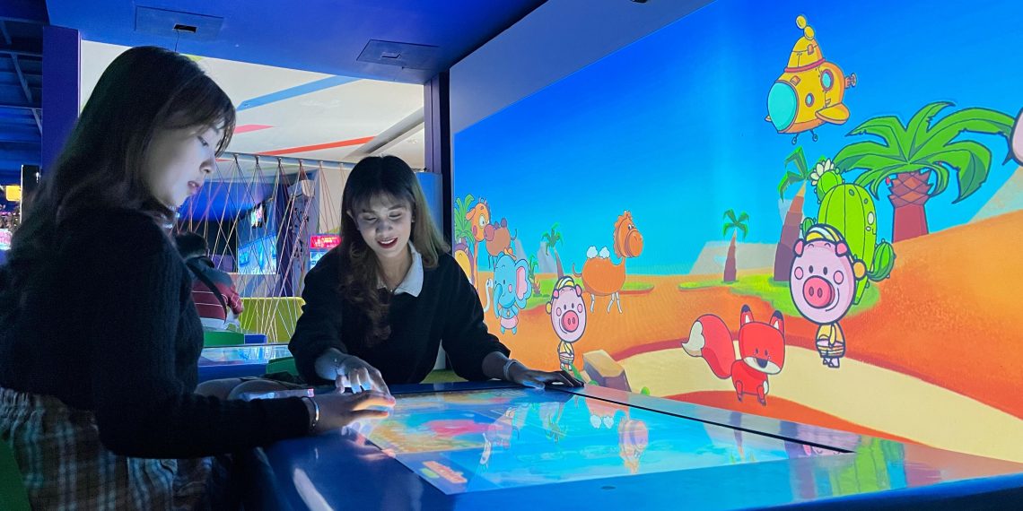 Smart Draw Fun Tech Plaza