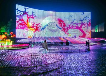 Lumina Magica Milenial Glow Garden Jawa Timur Park