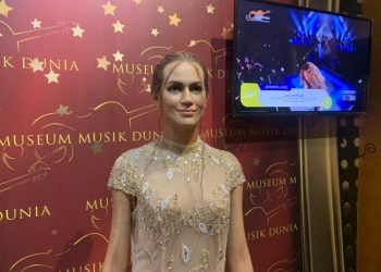 Pandai Akting Dan Bersuara Emas Patung Lilin Jennifer Lopez Terpajang Di Museum Musik Dunia