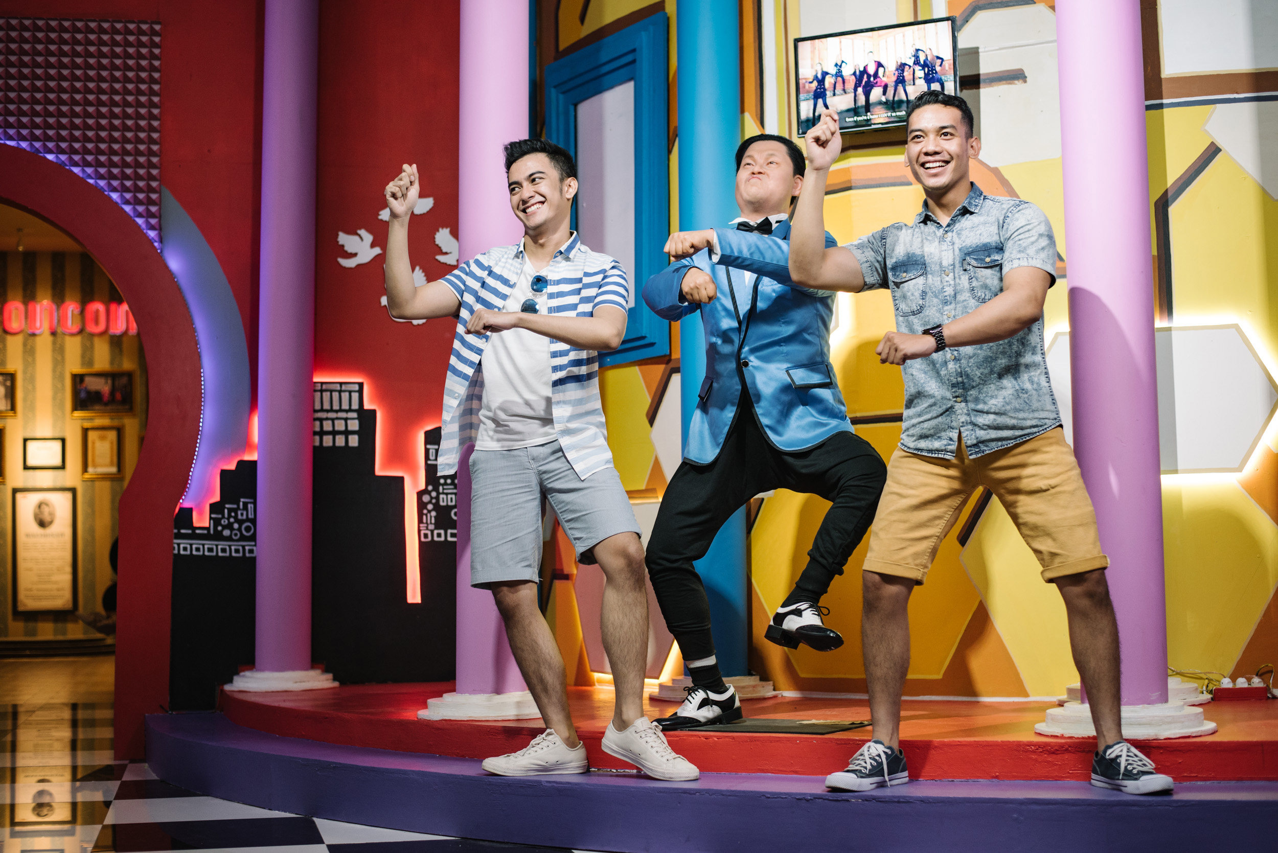 Joget Gangnam Style dengan PSY di Museum Musik Dunia Jatimpark 3