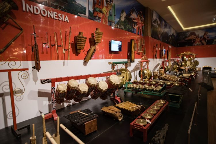 Alat Musik Indonesia Museum Musik Dunia Jtp3