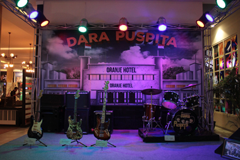 Panggung Dara Puspita Museum Musik Dunia Jawa Timur Park 3