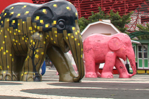 Museum Satwa Gajah Warna Warni Jawa Timur Park